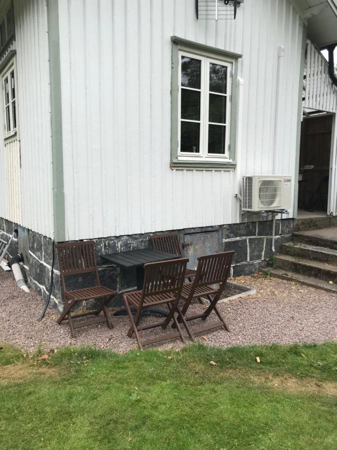 Fagerbacka Torp. Soet Stuga Naera Havet Lysekil Exterior photo